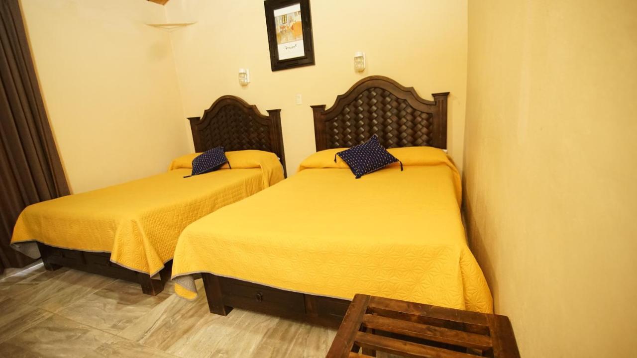 Hotel Palacio De Moctezuma San Cristobal de las Casas Luaran gambar