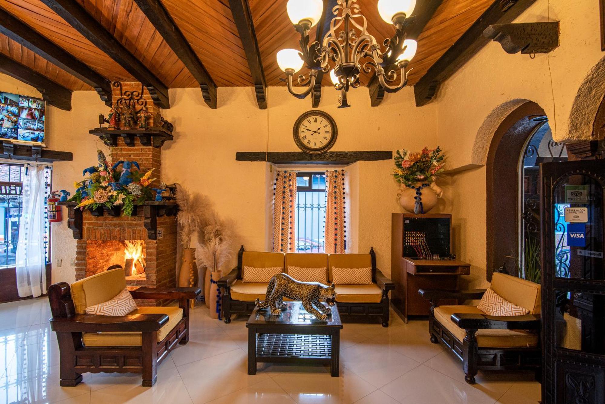 Hotel Palacio De Moctezuma San Cristobal de las Casas Luaran gambar