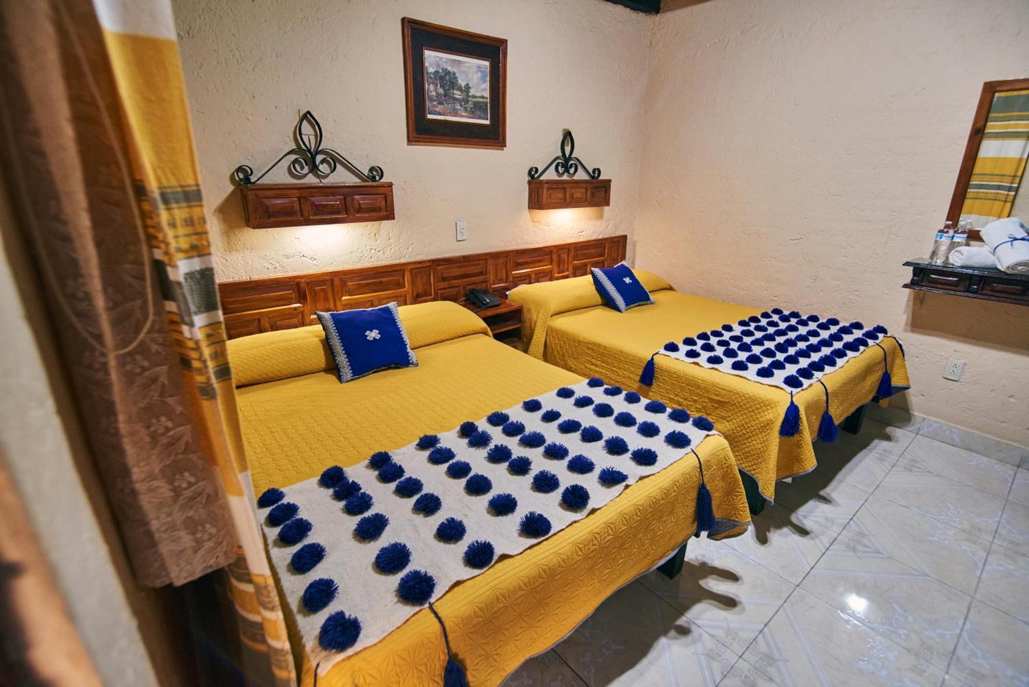 Hotel Palacio De Moctezuma San Cristobal de las Casas Luaran gambar