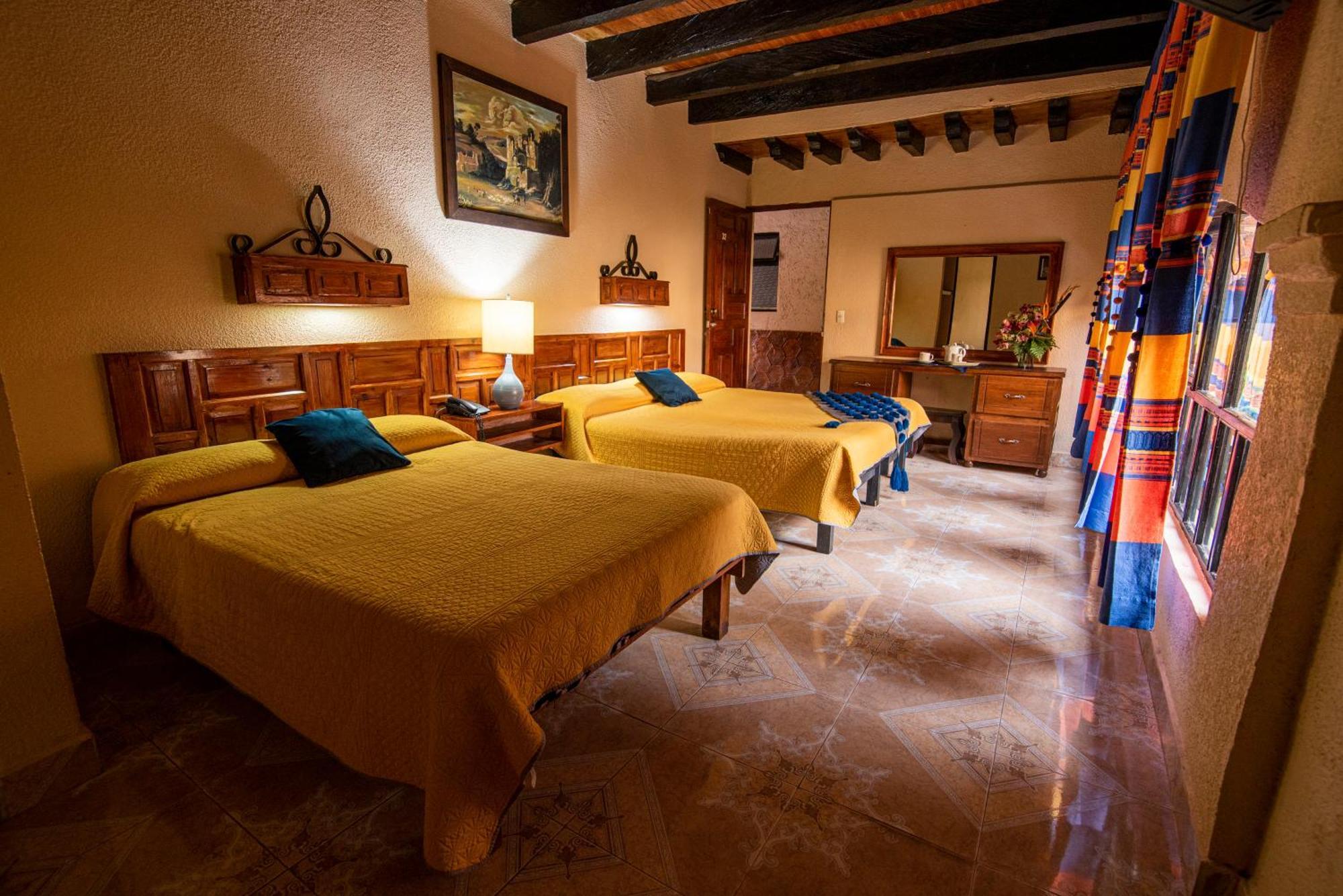 Hotel Palacio De Moctezuma San Cristobal de las Casas Luaran gambar