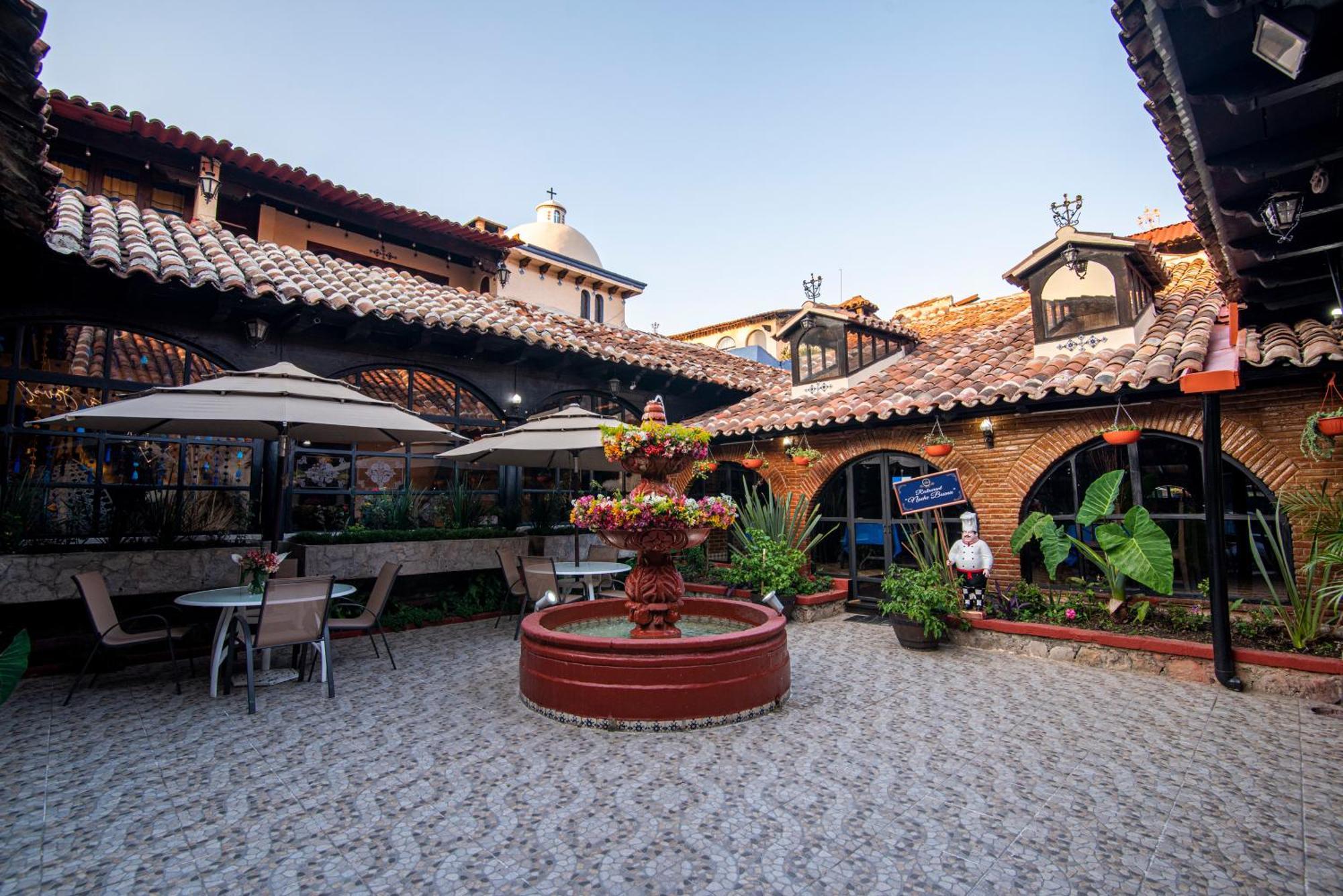 Hotel Palacio De Moctezuma San Cristobal de las Casas Luaran gambar