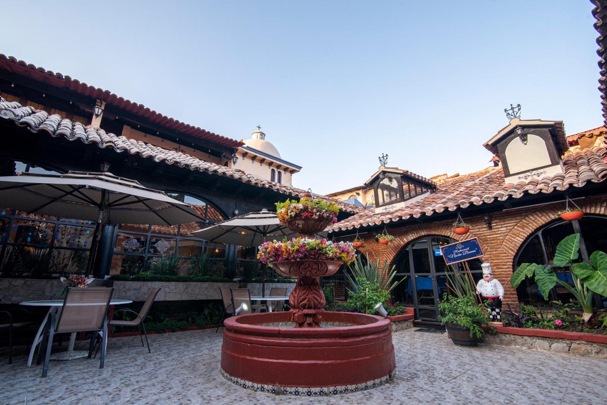 Hotel Palacio De Moctezuma San Cristobal de las Casas Luaran gambar